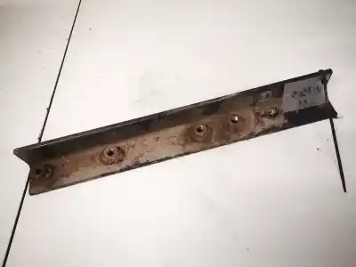 Peça sobressalente para automóvel em segunda mão plásticos por kia carens 2.0 crdi ex monovolumen referências oem iam 