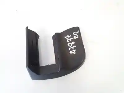 Pezzo di ricambio per auto di seconda mano plastica per volvo v50 (545) 2.0 d riferimenti oem iam 08613320  