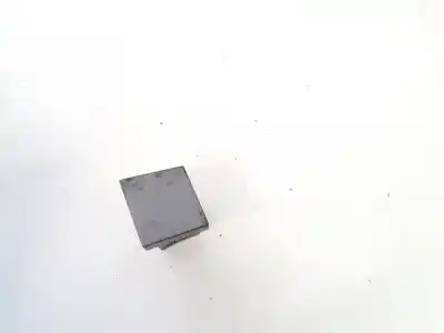 Peça sobressalente para automóvel em segunda mão plásticos por opel vectra b caravan 2.0 dti referências oem iam 09185916