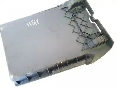 Pezzo di ricambio per auto di seconda mano plastica per volvo v50 (545) 2.0 d riferimenti oem iam 8650687  