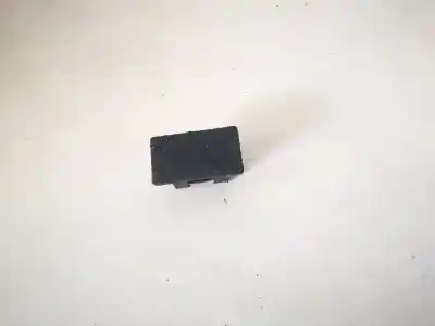 Peça sobressalente para automóvel em segunda mão plásticos por toyota corolla (e12) 2.0 d-4d linea luna berlina referências oem iam 55539