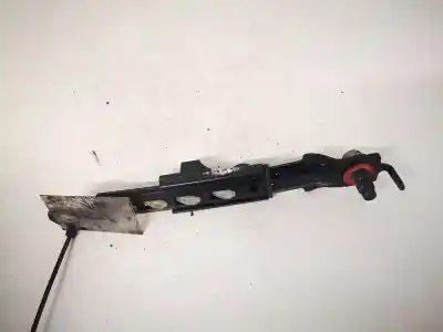 Pezzo di ricambio per auto di seconda mano plastica per hyundai i30 1.6 crdi cat riferimenti oem iam   