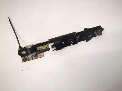 Pezzo di ricambio per auto di seconda mano plastica per hyundai i30 1.6 crdi cat riferimenti oem iam 