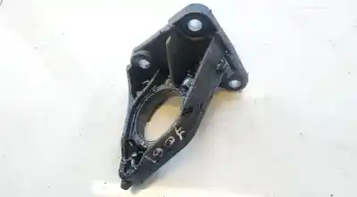 Second-hand car spare part engine support for renault scenic ii 1.9 dci diesel oem iam references   