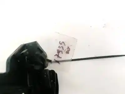 Pezzo di ricambio per auto di seconda mano plastica per opel zafira b 1.9 cdti riferimenti oem iam 13214940  