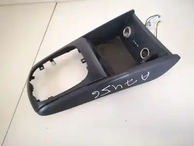 Pezzo di ricambio per auto di seconda mano plastica per hyundai i30 1.6 crdi cat riferimenti oem iam 846512r041