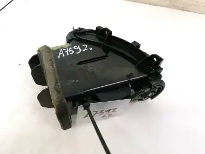 Second-hand car spare part air ventilation grille for nissan note (e11e) 1.4 cat oem iam references 687509u00b  687509u00a