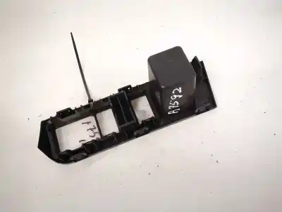 Pezzo di ricambio per auto di seconda mano plastica per nissan note (e11e) 1.4 cat riferimenti oem iam 684859u100  