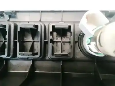Автозапчастина б/у пластика для toyota rav 4 (a3) 2.2 turbodiesel cat посилання на oem iam 5553952060  55539-52060