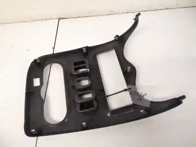 Pezzo di ricambio per auto di seconda mano plastica per dacia sandero 1.5 dci diesel cat riferimenti oem iam 8200739438  