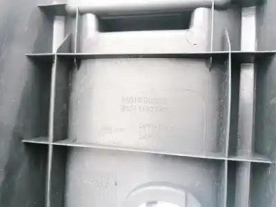 Pezzo di ricambio per auto di seconda mano plastica per nissan note (e11e) 1.4 cat riferimenti oem iam 969109u000  p13141a27400