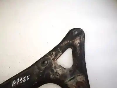 Second-hand car spare part engine support for toyota corolla (e12) 2.0 d-4d sol berlina oem iam references   