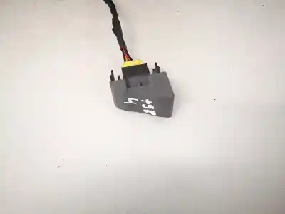 Peça sobressalente para automóvel em segunda mão plásticos por kia carens 2.0 crdi ex monovolumen referências oem iam 0k2fa55224