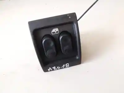Peça sobressalente para automóvel em segunda mão botão / interruptor elevador vidro dianteiro esquerdo por chrysler pt cruiser (pt) 2.2 crd touring referências oem iam 0ug381dvab