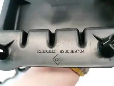 Pezzo di ricambio per auto di seconda mano plastica per renault twingo 1.2 16v riferimenti oem iam 8200389704  