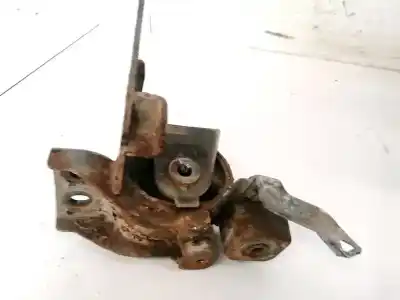 Second-hand car spare part engine support for toyota corolla (e11) 2.0 d-4d linea sol oem iam references   