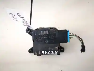 Peça sobressalente para automóvel em segunda mão motor de abertura da comporta de sofagem por volkswagen golf v (1k1) 2.0 tdi referências oem iam 1k0907511d