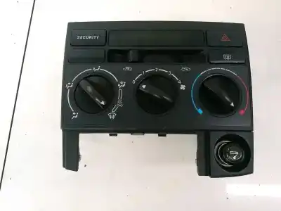 Peça sobressalente para automóvel em segunda mão Comando De Sofagem (chauffage / Ar Condicionado) por TOYOTA COROLLA (E11) 2.0 D-4D Linea Sol Referências OEM IAM   