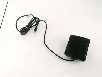 Tweedehands auto-onderdeel luidspreker voor toyota corolla (e11) 2.0 d-4d linea sol oem iam-referenties   