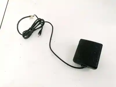 Peça sobressalente para automóvel em segunda mão colunas de som por toyota corolla (e11) 2.0 d-4d linea sol referências oem iam 