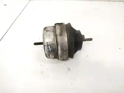 Автозапчасти б/у поддержка двигателя за skoda superb (3u4) 2.0 tdi dpf ссылки oem iam 8d0199379af