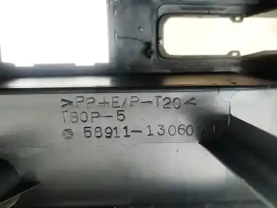 Pezzo di ricambio per auto di seconda mano plastica per toyota corolla (e11) 2.0 d-4d linea sol riferimenti oem iam 5891113060  58911-13060