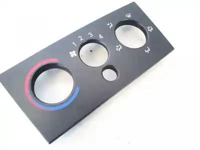 Pezzo di ricambio per auto di seconda mano plastica per opel meriva b 1.7 16v cdti riferimenti oem iam   