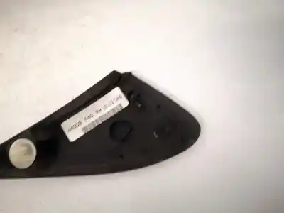 Pezzo di ricambio per auto di seconda mano plastica per toyota corolla (e12) 2.0 d-4d sol berlina riferimenti oem iam   