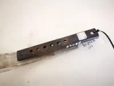 Peça sobressalente para automóvel em segunda mão plásticos por peugeot partner (s2) 1.9 diesel referências oem iam 9608998880