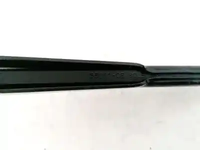 Second-hand car spare part left front windshield wiper arm for toyota corolla (e12) 2.0 d-4d sol berlina oem iam references 8521102110b  85211-02110-b