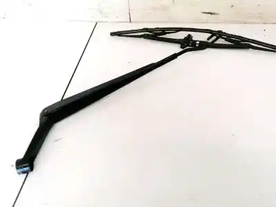 Second-hand car spare part left front windshield wiper arm for toyota corolla (e12) 2.0 d-4d sol berlina oem iam references 8521102110b  85211-02110-b