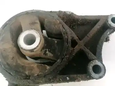 Second-hand car spare part engine support for opel vectra c (z02) 2.2 dti 16v (f69) oem iam references 21031132  