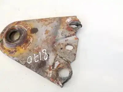 Second-hand car spare part engine support for volvo v70 ii (285) 2.5 tdi oem iam references   