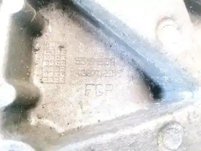 Second-hand car spare part engine support for opel zafira b 1.9 cdti oem iam references 55191339  428702815