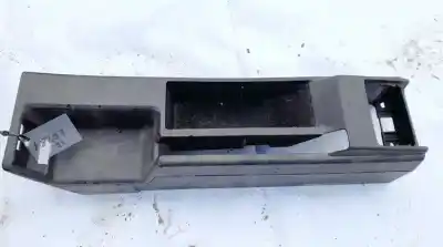 Pezzo di ricambio per auto di seconda mano plastica per audi 80 (811/813) 1.8 riferimenti oem iam 893863300  893863244