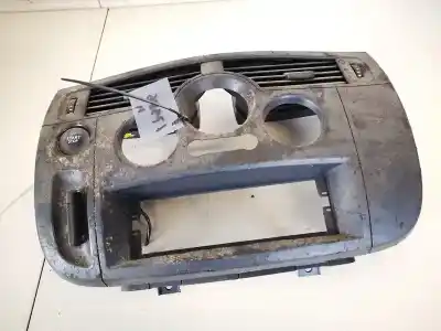 İkinci el araba yedek parçası  için RENAULT SCENIC II  OEM IAM referansları 8200140710  