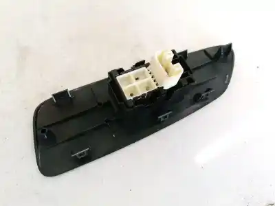 Автозапчасти б/у выключатель левого переднего окна за toyota auris, i e15 2006.10 - 2012.10 1.4l 66kw d-4d 2006.10 - 2012.10 ссылки oem iam 7423102530  74231-02530