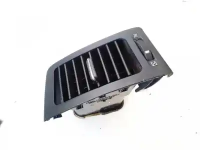 Second-hand car spare part air ventilation grille for toyota corolla (e11) 2.0 d-4d linea sol oem iam references 15564244