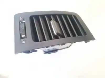 Second-hand car spare part air ventilation grille for toyota corolla (e11) 2.0 d-4d linea sol oem iam references 15564345
