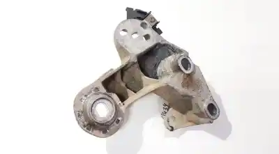 Pezzo di ricambio per auto di seconda mano Supporto Motore per AUDI A4, B7 2004.11 - 2008.06 2.0 TDI 103KW 2004.11 - 2008.06 Riferimenti OEM IAM 8E0199352F  