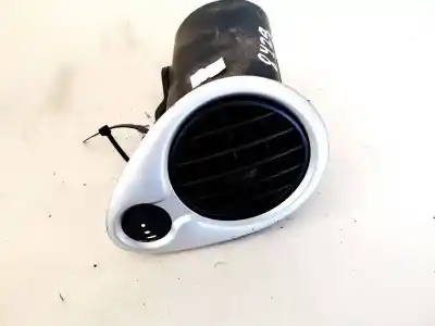 Second-hand car spare part air ventilation grille for renault clio, 2009.06 - 2012.11 facelift 1.5 dci 55kw 2010.08 - 2012.11 oem iam references d6246262