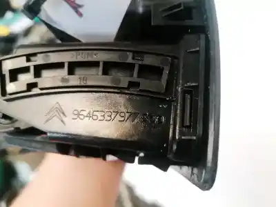 Автозапчасти б/у аэрационная решетка за citroen c4 i (lc_) 1.6 hdi ссылки oem iam 9646337977   Автозапчасти б/у аэрационная решетка за citroen c4 i (lc_) 1.6 hdi ссылки oem iam 9646337977