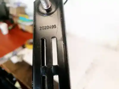 Pezzo di ricambio per auto di seconda mano plastica per opel meriva b 1.7 16v cdti riferimenti oem iam 2020496  