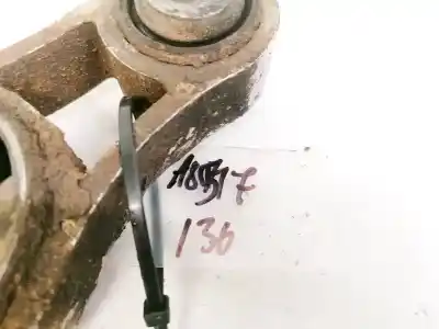 Second-hand car spare part engine support for opel vivaro 2.5 107 kw oem iam references   