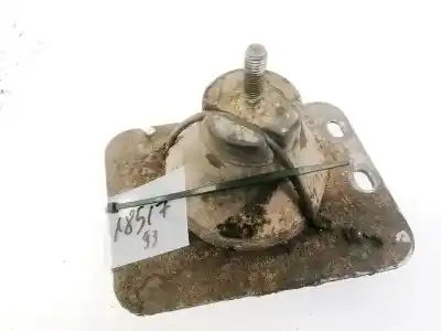 Second-hand car spare part engine support for opel vivaro 2.5 107 kw oem iam references   