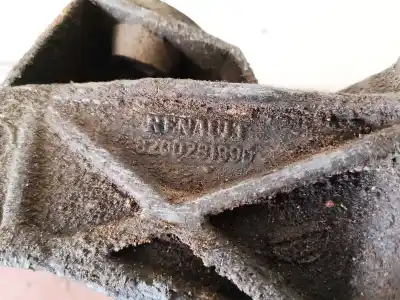 Second-hand car spare part engine support for opel vivaro 2.5 107 kw oem iam references 8200281990  