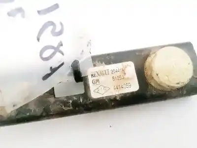 Second-hand car spare part plastics for opel vivaro 2.5 107 kw oem iam references 4414059  254414