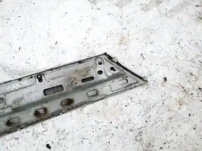 Pezzo di ricambio per auto di seconda mano plastica per toyota corolla (e12) 2.0 d-4d sol berlina riferimenti oem iam   