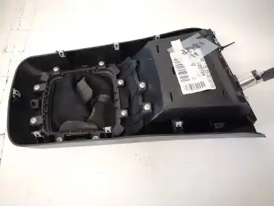 Pezzo di ricambio per auto di seconda mano plastica per kia ceed (ed) 1.6 crdi 115 riferimenti oem iam 846511h000  84651-1h000