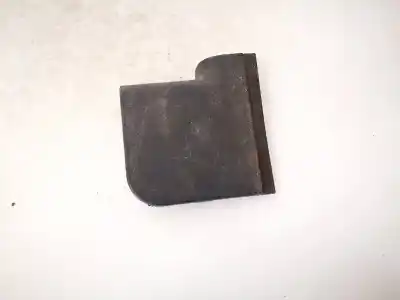 Peça sobressalente para automóvel em segunda mão plásticos por opel zafira b 1.9 cdti referências oem iam 13167415